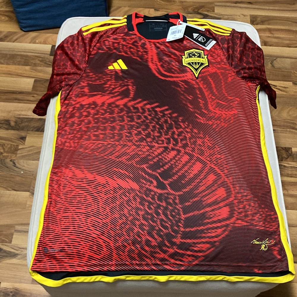 adidas 2023-24 Seattle Sounders Mens Away Soccer Jersey (NWT) Mens XL